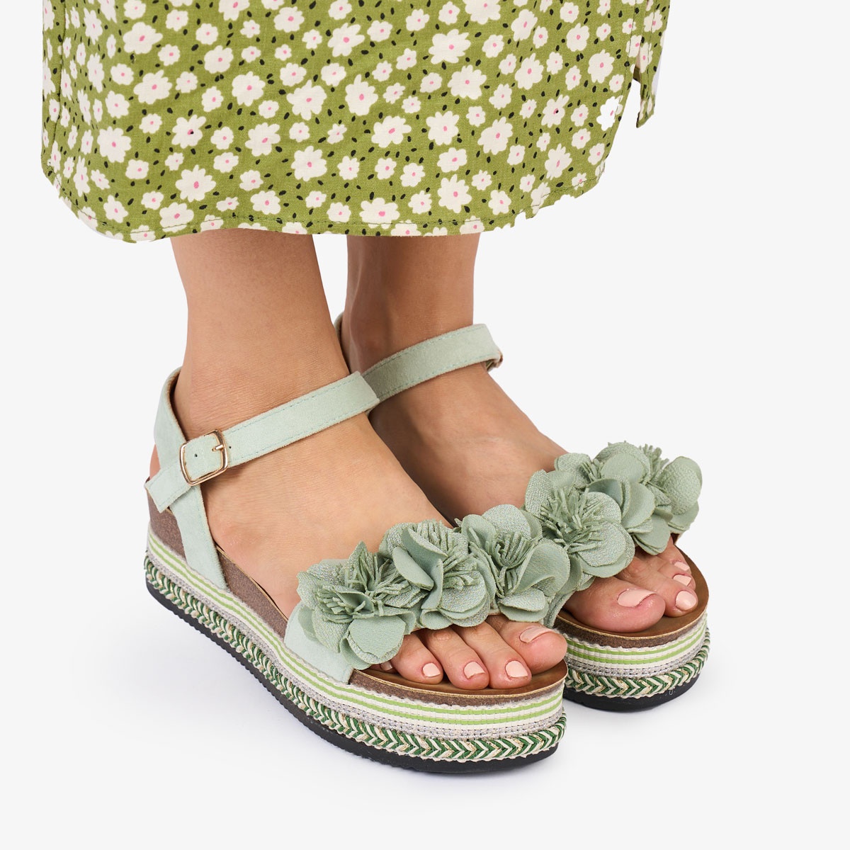 SANDALE Dama DIN TEXTIL CU MODEL DIN FLORI SI STRASURI CRL1019 Culoare: VERDE