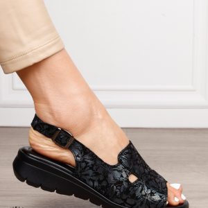 Sandale damă din piele naturală model modern cu imprimeu CRL1658 NEGRU
