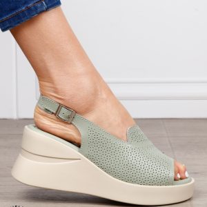 Sandale damă din piele naturală model simplu și confortabil cu platformă CRL1645 BARILA