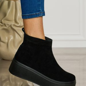 Ghete casual din piele naturală suede cu talpa solida cu fermoar CRL1511 NEGRUS