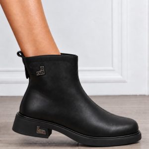 Ghete damă din piele naturală cu design clasic și talpă confortabilă CRL1856 NEGRU